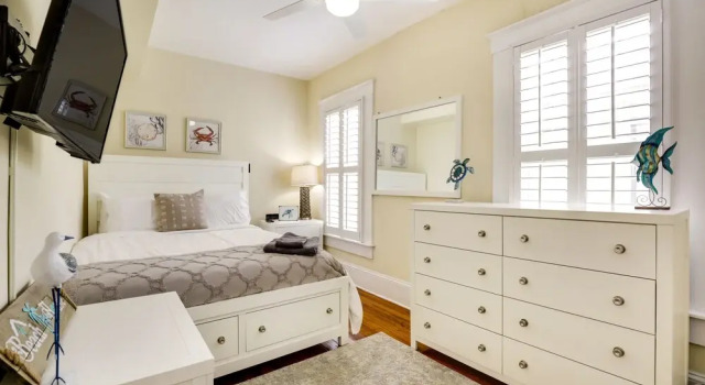St Augustine Vacation Rental - 2 Mi to Downtown, Забронировать Дом для отпуска Виллы Saint Augustine Area, Вилла
