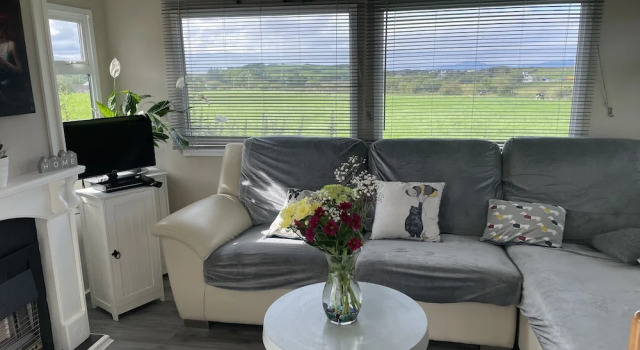 Farm Stay Property Pets and Families Welcome, Book Landbrugsophold Ballyshannon Donegal