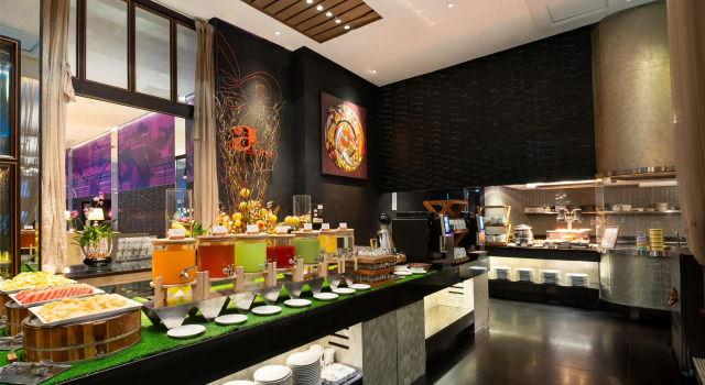 Radisson Suites Bangkok Sukhumvit