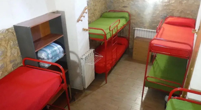 Albergue Valle de Arbas - Hostel, Book Hostel / Vandrerhjem Cubillas de Arbas León