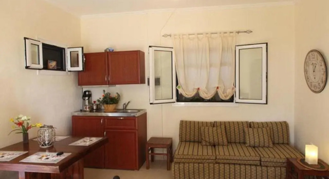 Студия Sunset View Studios