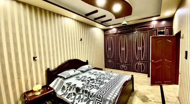 Fully furnished house/apartment for rent, Book Apartment Hotels in Islamabad with Parking, Parking
