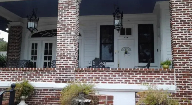 Chateau Blessey Bed & Breakfast, Забронировать Отель Билокси Миссисипи - побережье, рядом с John Henry Beck Park