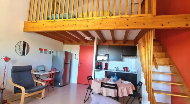 Апартаменты Appartement Résidence le Clos du Centre 10min du Puy du Fou