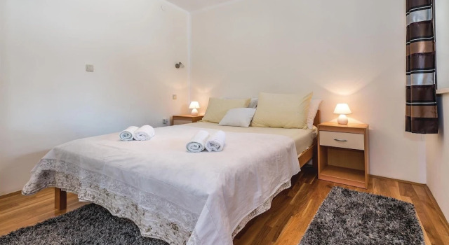 Awesome Home in Sibenik-brodarica With Wifi and 1 Bedrooms, Забронировать Отель Отели Бродарика с парковкой, Парковка