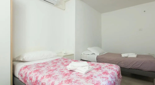 Red Line Room Division, Book Hotel Viale Monza Sesto San Giovanni