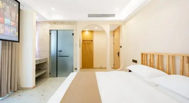 Люкс с 4 комнатами Xinyuan Hotel