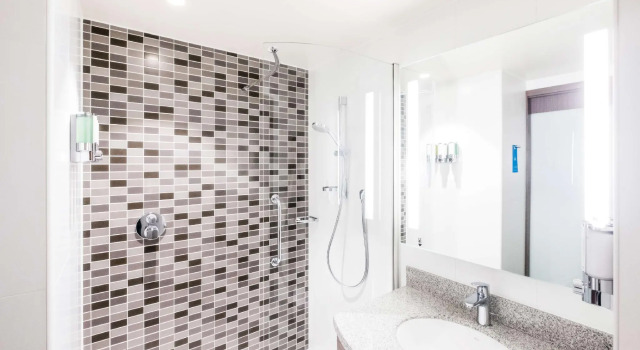 Двухместный номер Standard Hampton by Hilton Aberdeen Westhill