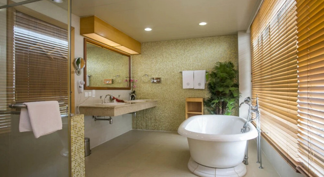 Полулюкс с видом на залив Lagos Oriental Hotel