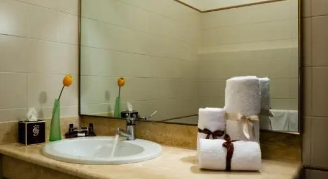 Четырёхместный номер Standard с красивым видом из окна Guesia Village Hotel & Spa