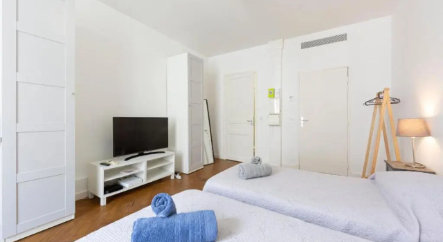 Cosy Apartment 27 M2 In Rue Dantibes And Croisette, Забронировать Апартаменты/квартира Отели Канн с парковкой, рядом с Le Croisette Casino Barriere de Cannes, Парковка