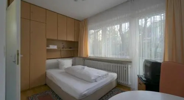 Appart International Boarding House, Забронировать Отель Отели Вюрцбурга 3 звезды, рядом с Церковь Св. Йоханниса, 3*