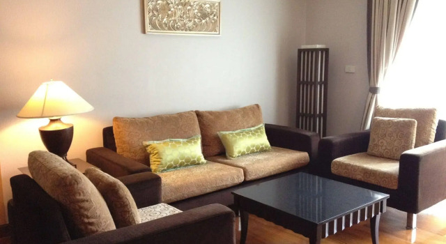 Gardengrove Suites, Забронировать Отель Отели Бангкока с бассейном, рядом с Улица Сой Ковбой, Бассейн