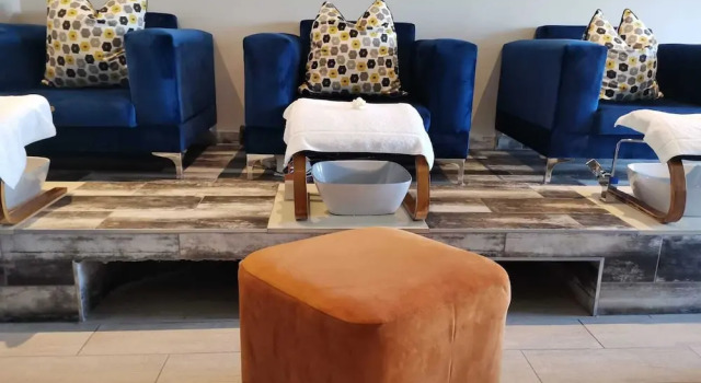 Blueberry Hill Hotel, Book Hotel Roodepoort Gauteng