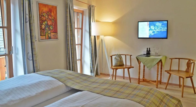 Seewirt Zauner - contactless check in, Book Hotel Hallstatt 