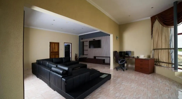 Prezidențial suite Hotel Elegance N.V.