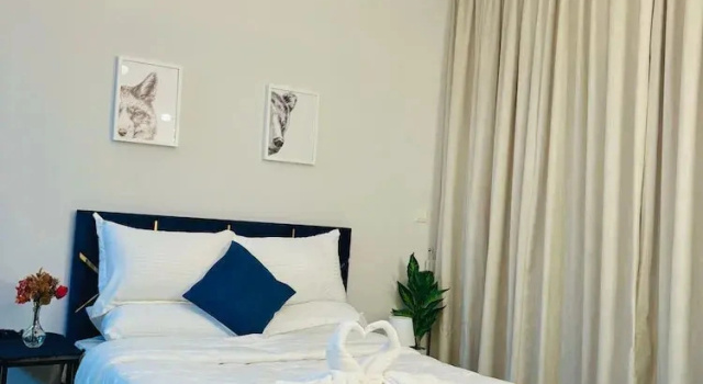 Stunning Studio Dubai with Rooftop Pool, Забронировать Апартаменты/квартира Отели Эмирата Дубая с парковкой, рядом с SEGA Republic, Парковка