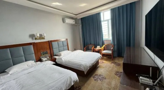 Urat Zhongqi World Wide Business Hotel, Book Hotel Hotels in Inner Mongolia with Parking, Parking