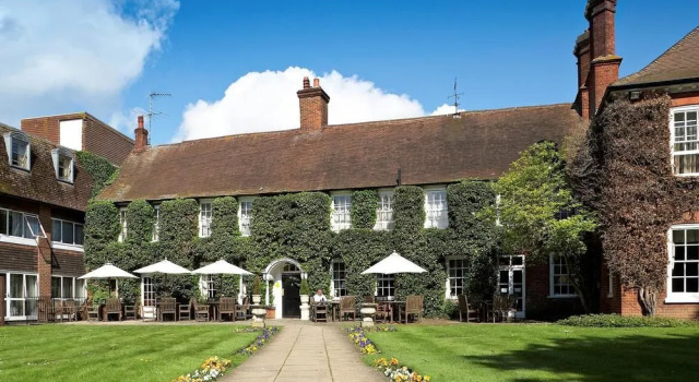 Mercure Farnham Bush Hotel