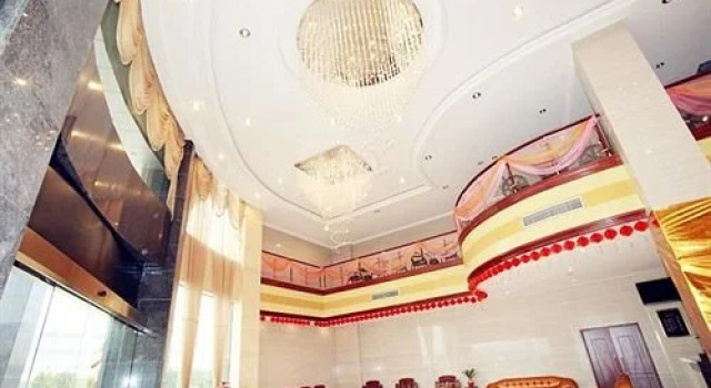 Nanning Kaiyuan Hotel, Rezerwuj Hotel Hotele w Nanning z parkingiem, Parking