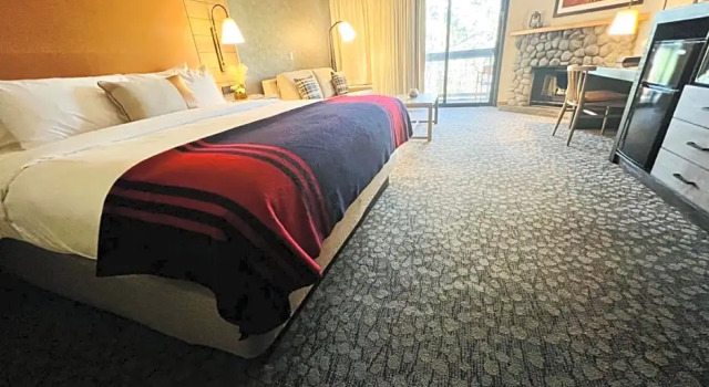 Номер Premium Riverhouse Lodge