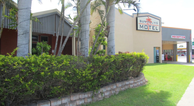 Sun Palms Motel