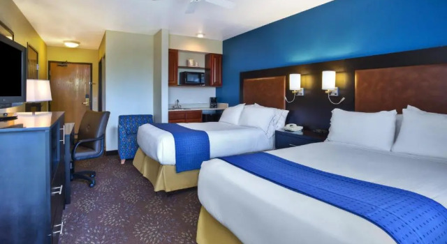 Двухместный номер Executive Holiday Inn Express Mackinaw City by IHG