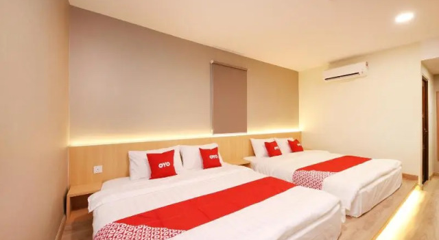 Oyo 89420 Hotel 101, Varaa Hotelli Hotellit Johor pysäköinnillä, Pysäköinti