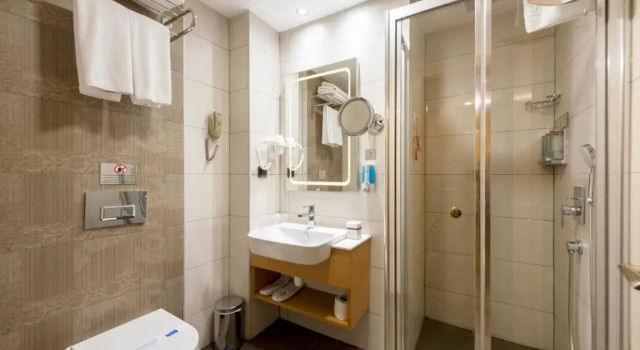 Трёхместный номер Standard с балконом Hotel Boursier 2 & Spa