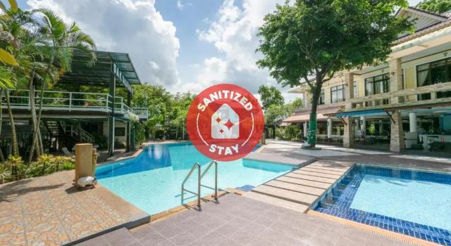 Люкс Capital O 418 Saksaitarn Resort