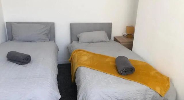Коттедж Modern 2 bed sleep 5 close to Anfield Stadium
