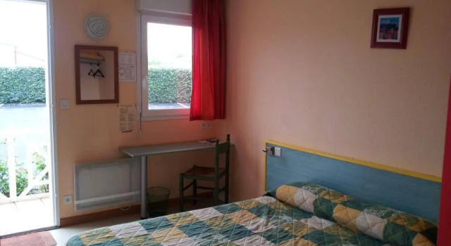 Tour Hôtel, Réserver Hôtel Lesparre-Medoc Médoc
