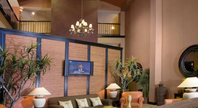 Holiday Inn Express Palm-Desert by IHG