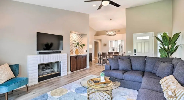Chic Palm Desert Condo w/ Resort-style Amenities!, Забронировать Апартаменты/квартира Отели Палм-Дезерт с парковкой, Парковка
