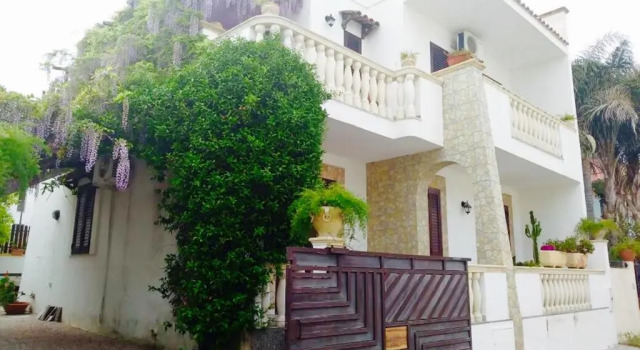 Коттедж с 2 комнатами Villetta Wisteria