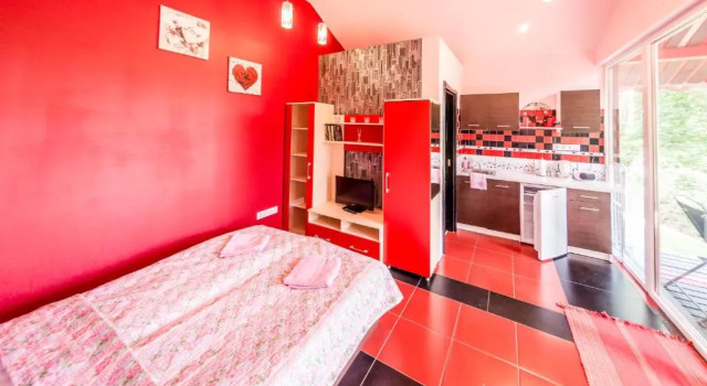 VIP Red Love house for 2, Rezervovat Hotel Hotely v Pustinka se snídaní, Snídaně
