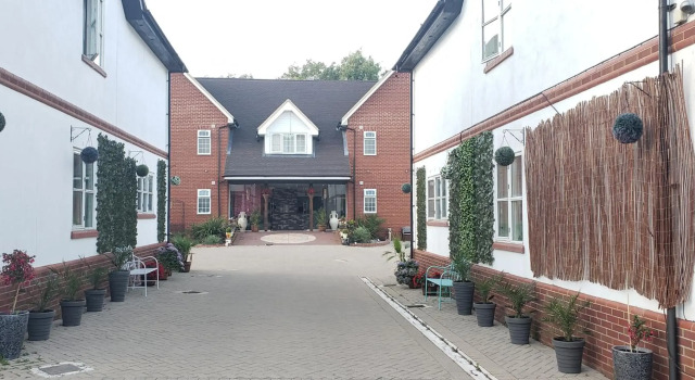 Stansted Airport Lodge, Rezervați Pensiune Pensiuni în Merseyside, Pensiune