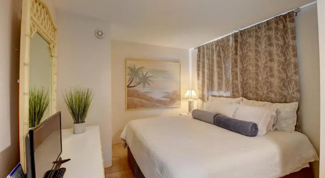 Tropic Isle Beach Resort, Забронировать Курортный отель Дирфилд-Бич штат Флорида