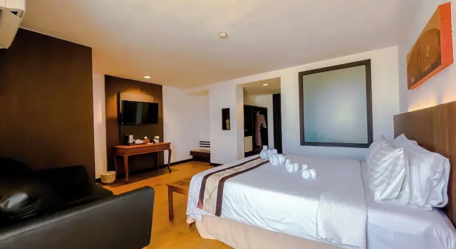 Номер Premium Отель Eastern Grand Palace