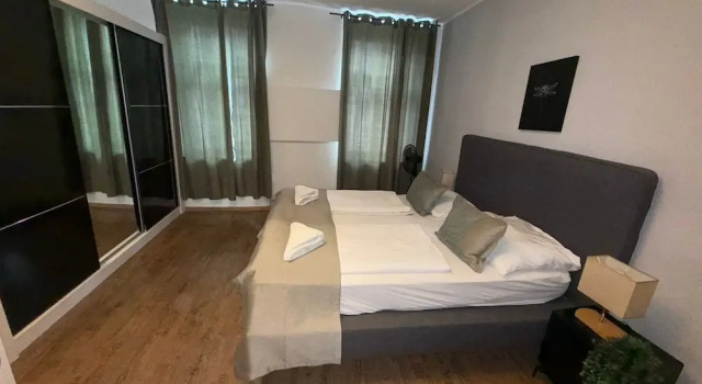 Affordable 2BR Apt 10 Min to Westbahnhof, Prenota Appartamento Vienna Austria