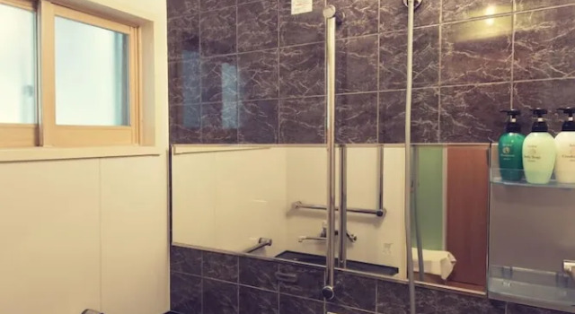 Кровать в общем номере Guest House Wagayado -Hale- Sapporo