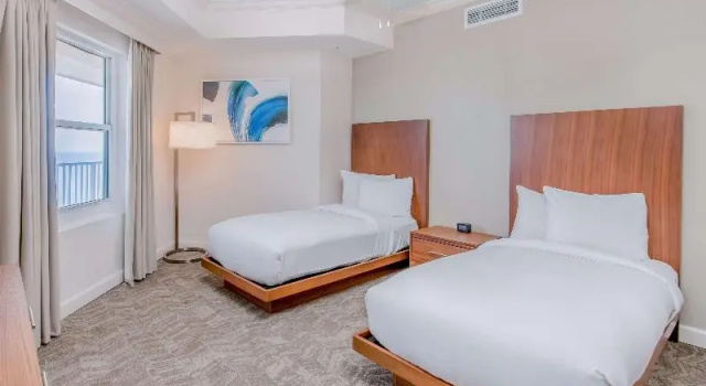Двухместный номер Standard с 3 комнатами Hilton Pensacola Beach