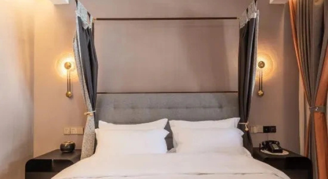 Люкс Deluxe с видом на сад Hongzaoyuan Hotel