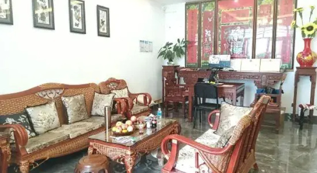Lingshan Wangling Chinese Inn, Prenota Hotel Hotel a Dali con parcheggio, Parcheggio