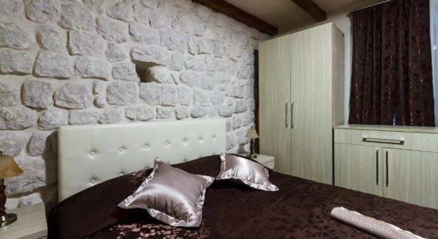 Студия Hill Apartments
