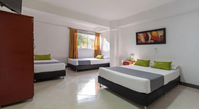 Hotel Imperio 70 by Ayenda Rooms, Забронировать Отель Отели в центре Медельин, в центре