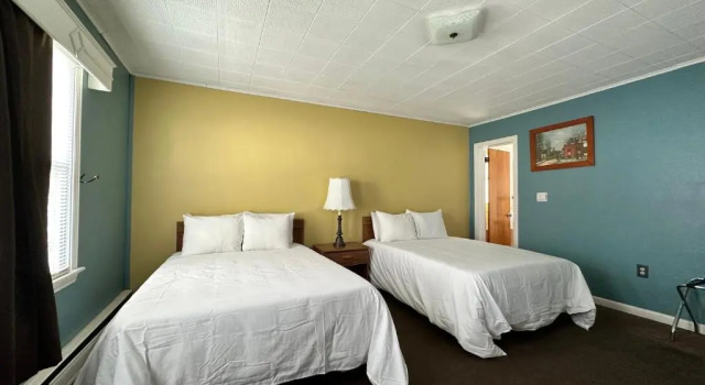 Четырёхместный номер Standard The Colonial Inn & Creamery
