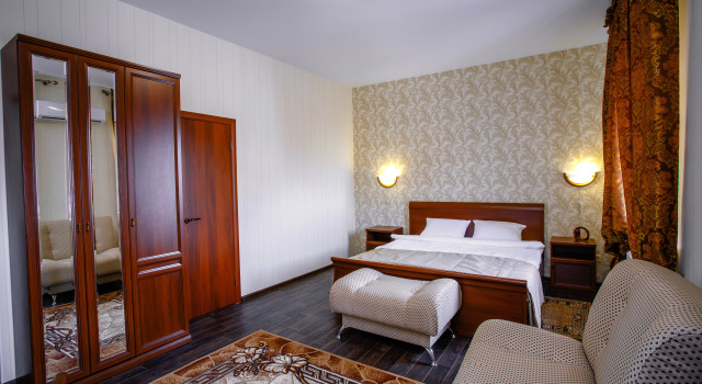 Mini-Hotel Tetta, Prenota Hotel Hotel a Omsky District con parcheggio, Parcheggio