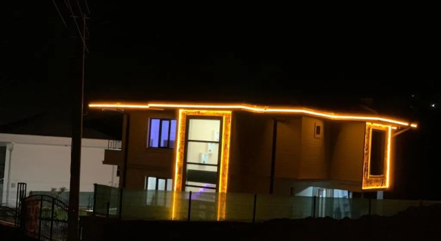 Villa Vadi-Isıtmalı havuzlu-Şömineli-Kış bahçeli-Tamamen Müstakil, Varaa Villa Hotellit Marmara-alue pysäköinnillä, Pysäköinti