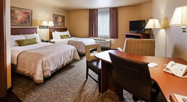 Люкс с 2 комнатами Candlewood Suites St. Robert by IHG